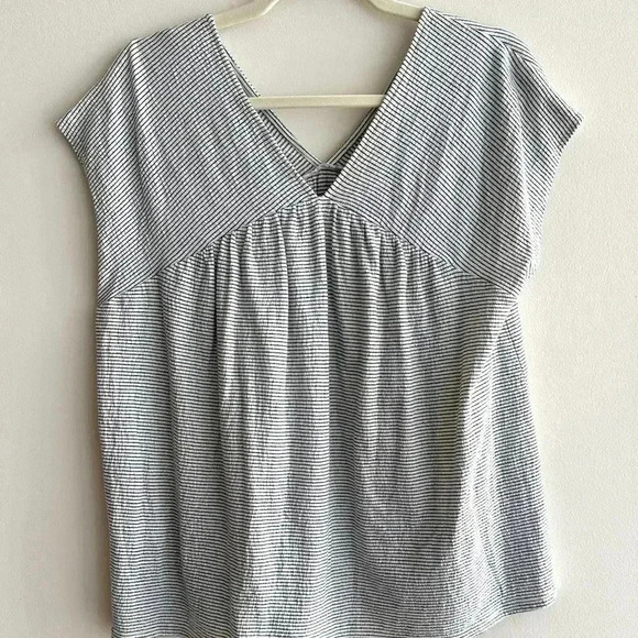 Lucky Brand Striped Flowy Peasant Blouse, Black and White Top, Size Medium - Picture 12 of 16